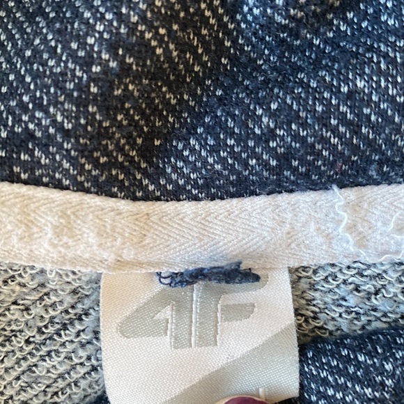 💗4F Boatneck Hoodie 💗 - Picture 4 of 5